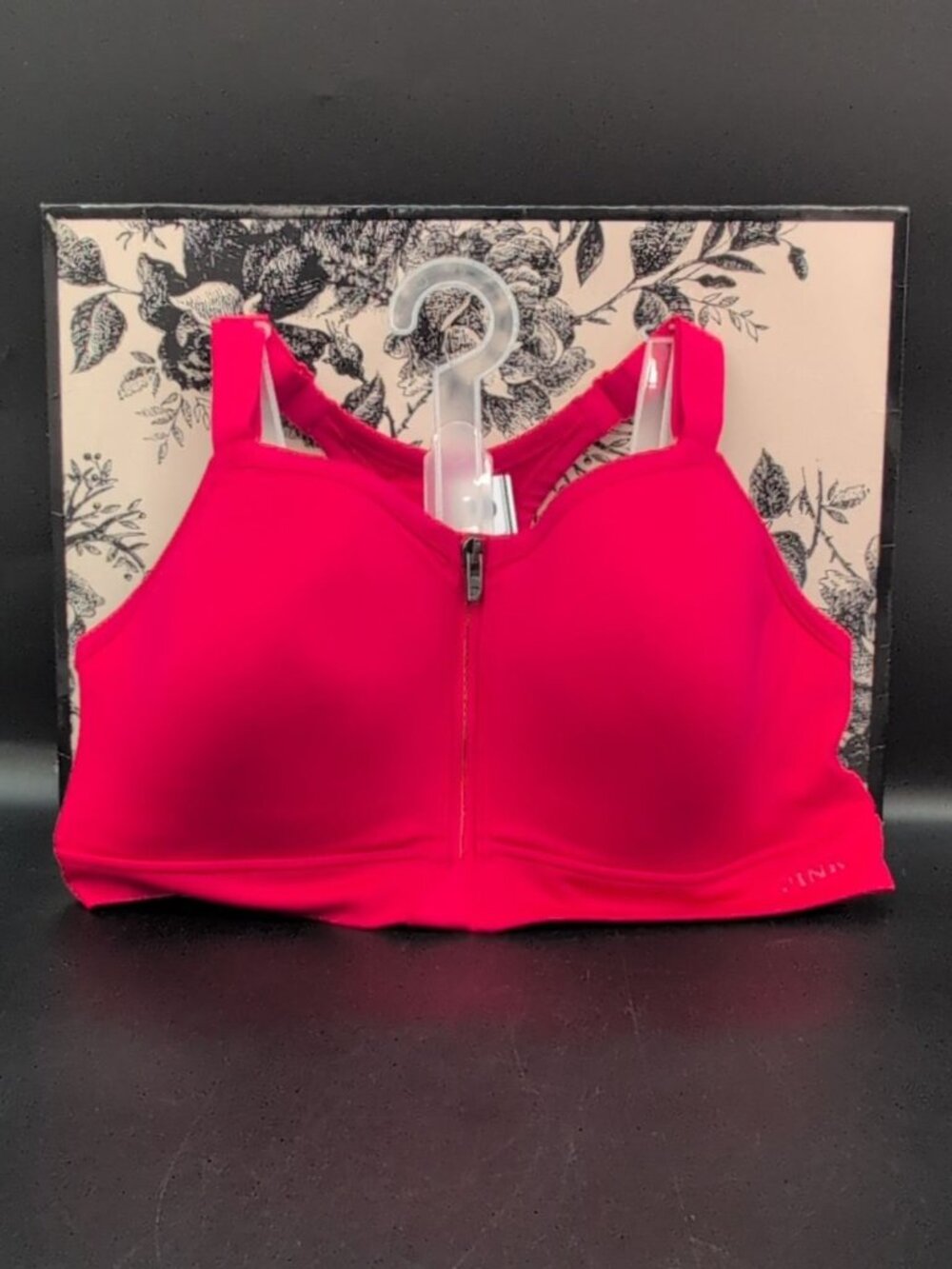 Victoria Secret Seamless Air Front Close High Support Sports Bra L Red Pepper